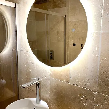 Cosy 3 - Vieil Appartement Antibes